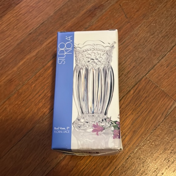 Studio Nova 5” bud vase - Picture 3 of 4